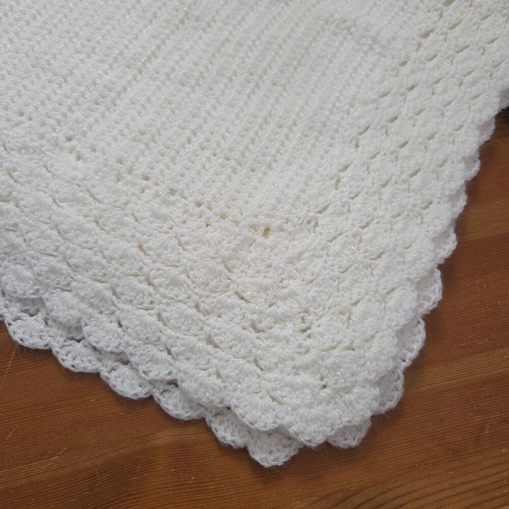 Vtg Handmade Crochet Baby Blanket White Scalloped Lace Edge Heirloom Cottagecore